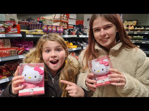 MALLE & FIA FINDER HELLO KITTY LAMPE🤩DER ER NOGET I REDEN🦜😀🤩