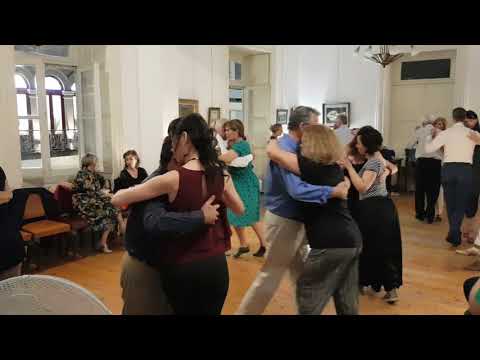 download lagu mp3 mp4 Milongas In Porto, download lagu Milongas In Porto gratis, unduh video klip Milongas In Porto