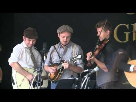 Curl Alley Stringband 5 (7) - Travelling Kind