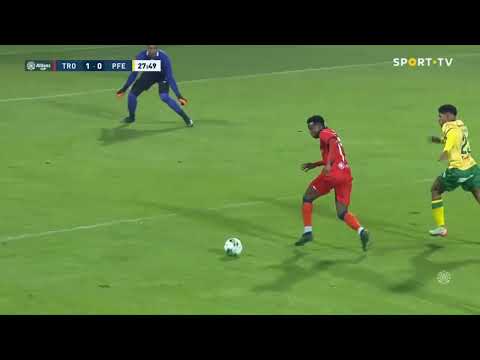 CD Trofense, Golo, Maiga (VAR), 27m, 1-0