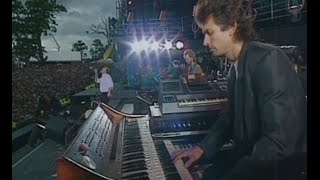 Video thumbnail of "Genesis - Mama (Live Knebworth 1990) - High Quality"