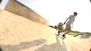preview picture of video 'Menomonie Skatepark Montage'