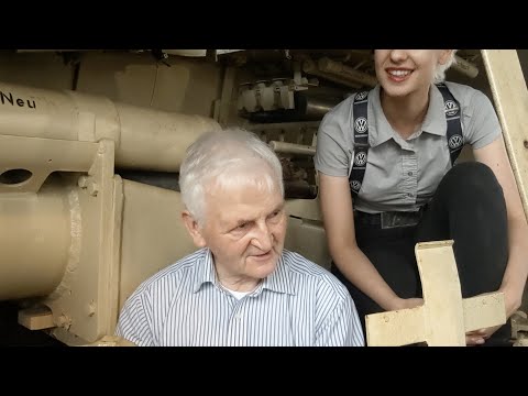 Maus, Entwicklung "E-series" and E-100 tanks with Hilary Doyle