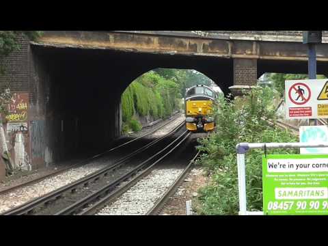 Europheonix Class 37 884  + 375601 Working 5Q58 At Denmark Hill - 11/06/16