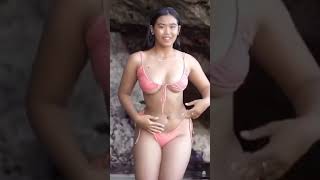 Download lagu hot bikini goyang santai mp3