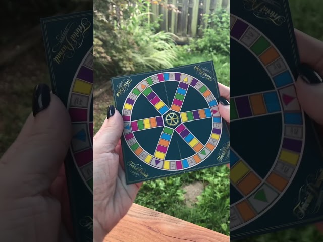 Vídeo relacionado con Worlds Smallest - La búsqueda trivial más pequeña del mundo - Juego de mesa en miniatura - Clásico - Unisex - Multicolor - A partir de 8 años