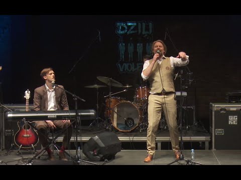 Dziļi violets - Dzīvā skatuve Ogrē