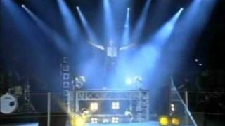 Nikolay Valuev Entrance 21/12/08 vs Holyfield (reamonn faith Live)