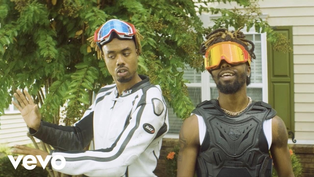 EarthGang – “Robots”