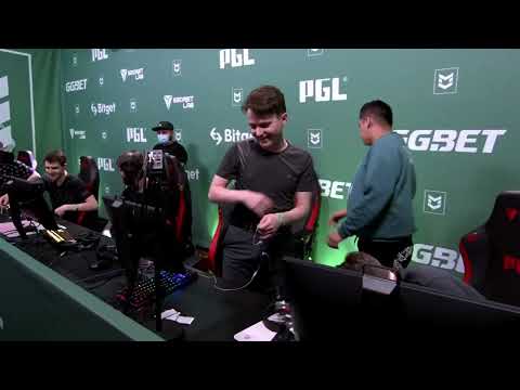 Outsiders 2on5 close it vs Dignitas at PGL RMR Europe 2022