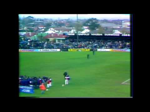 Rare open mike behind the scenes quarter time 1984 Round 21