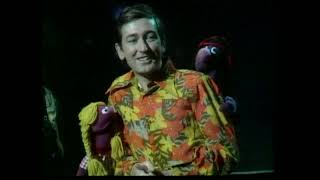 Classic Sesame Street - Good Morning Starshine Full Version HQ 1969