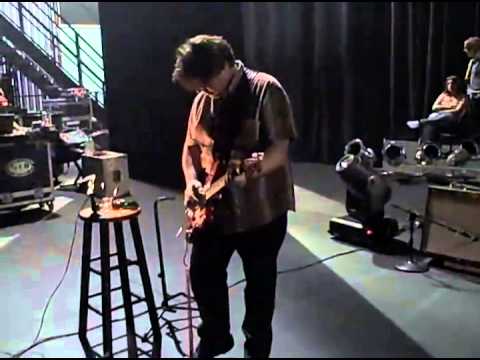 ECHO AND THE BUNNYMEN - Will Sergeant Soundcheck - 2009