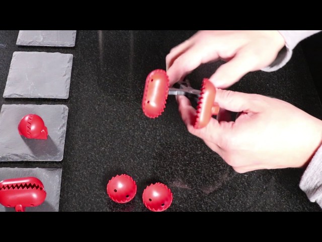 Vídeo relacionado con La Croquetera, Pack multiusos, 4 moldes intercambiables para masas 100 por 100 español, Patentado y fabricado en España, Color aleatorio, 1 utensilio