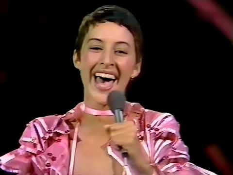 1977 Netherlands: Heddy Lester - De mallemolen (12th place at Eurovision Song Contest in London)