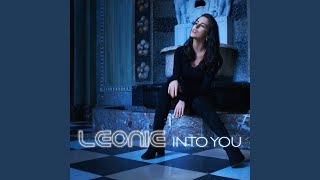 Download lagu Into You mp3