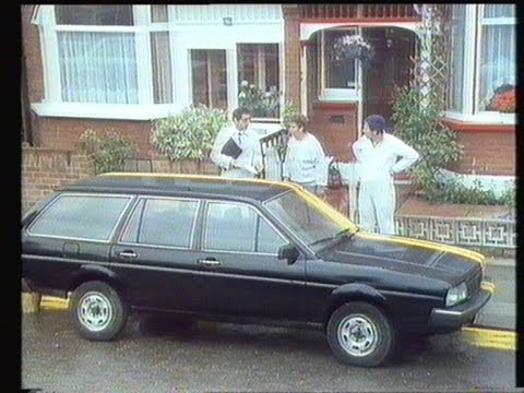 Beadle's About 1989 (Includes Double Yellow Lines & Bed Shop Pranks)