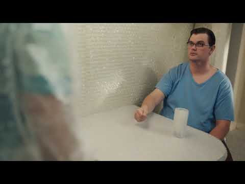 Funny Commercial Ads 2018 - Geico - Excessive use of packing bubbles