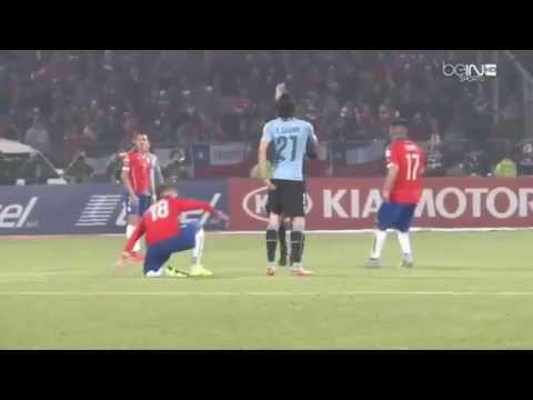 Edinson Cavani was controversially sent off vs. Chile... Red card !!!