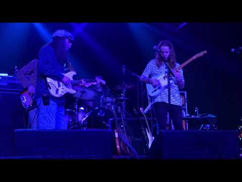 Billy Strings w/Jack Pearson - Do What’s Right (String the Halls 2)