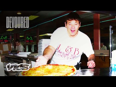 The Mafia Waged a War Over a Pizza Recipe