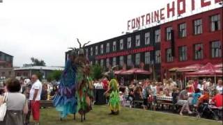 preview picture of video 'Antelopes , street  theater  Pavana - Nitherlands in Liepaja.'