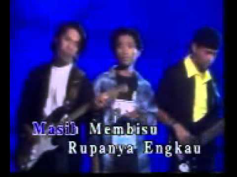 download lagu mp3 mp4 Lagu Malaysia Mp3 Air Mata Persandingan, download lagu Lagu Malaysia Mp3 Air Mata Persandingan gratis, unduh video klip Lagu Malaysia Mp3 Air Mata Persandingan