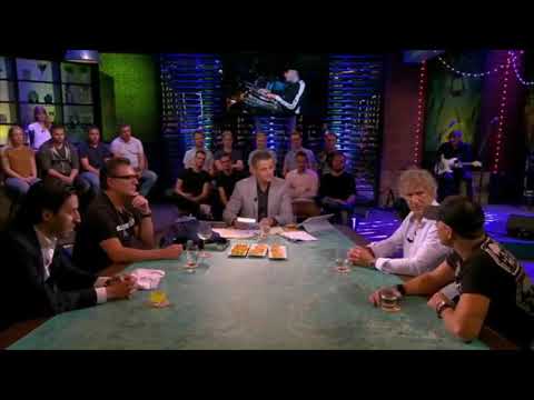 DJ JEAN trekt zo je (BH) Beha af! WHOOP!!!