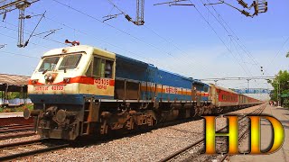 preview picture of video 'IRFCA - First SuperFast AC Train Between Delhi And Katra ( Vaishno Devi ), Shri Shakti AC SF Express'