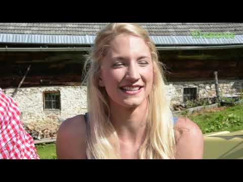 KRONE Kalender Mai 2018 – Michaela May