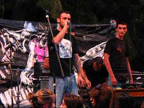 P.K.(DA NEW CHAIN) antifa live 30/6/2012 vironas