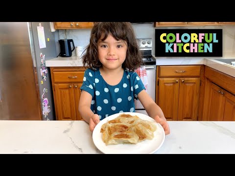 5 Year Old Makes GYOZA Dumplings!!