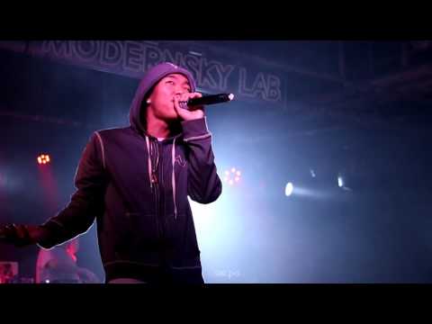 161120 young west - swish @ Money Shower Tour in Beijing