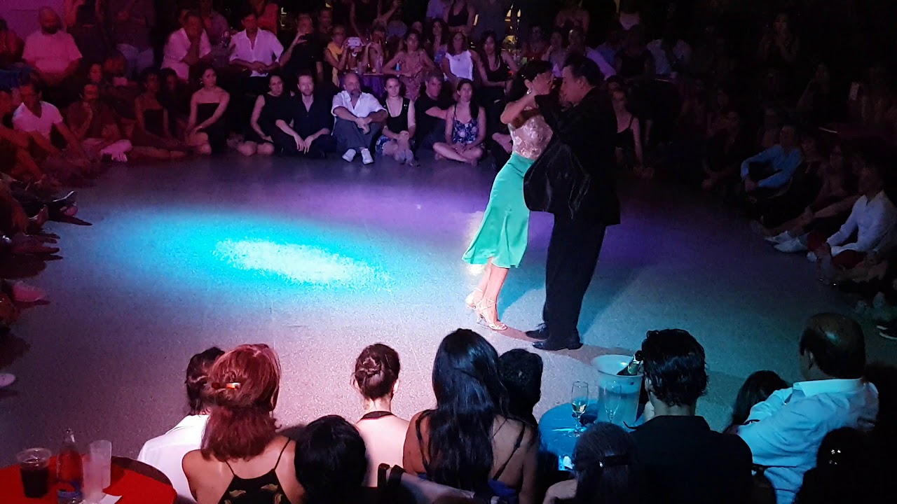 MARIANO "CHICHO" FRÚMBOLI y MOIRA CASTELLANO en Viva La Pepa Milonga (1/3)