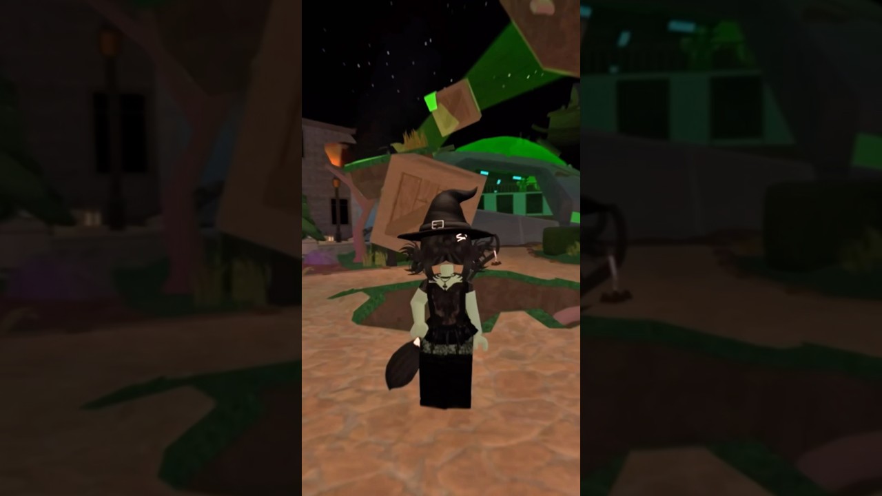 WHEN THE SUN GOES DOWN.. 🎃🧟‍♀️ #mm2 #roblox #halloweenevent #robloxedit #murdermystery2