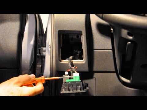 comment demonter retroviseur qashqai