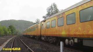 preview picture of video 'India's Fastest Capable Train: TEJAS EXP speeds through curvy & scenic Aravali Rd, Konkan Railway'