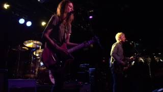 Juliana Hatfield & Matthew Caws of Nada Surf - I Don't Know What To Do With My Hands (Live 3-18-17)