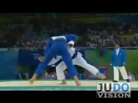 JUDO 2008 Olympics: Elnur Mammadli (AZE) Dirk van Tichelt (BEL)