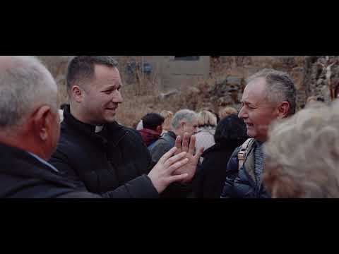 Hodočasnici bl  Miroslavu Bulešiću 816@25p