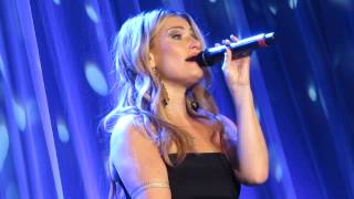 Idina Menzel World Tour - London - River (Joni Mitchell)