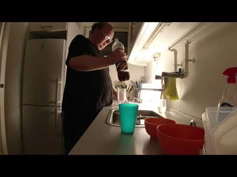 MongoTV_6606 - DRIKKER SIDSTE BILLIG KOLDE COLA LØRDAG NAT