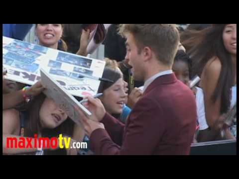 ROBERT PATTINSON at  "ECLIPSE" Premiere Arrivals