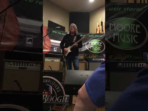 Andy Timmons guitar clinic at Moore Music in Evansville, IN. Cry For You