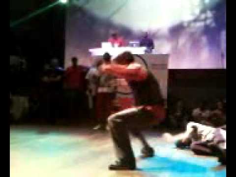 SPDRJ ( batalha urbana 2011) - Batalha de  locking FINAL  - JP (Brasil) vs Soulprendente (Chile)