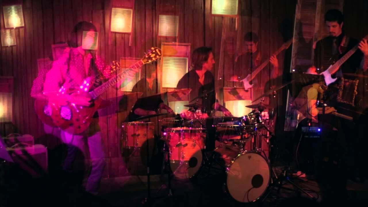 Promotional video thumbnail 2 for Madeline Tasquin - French Bistro & Jazz