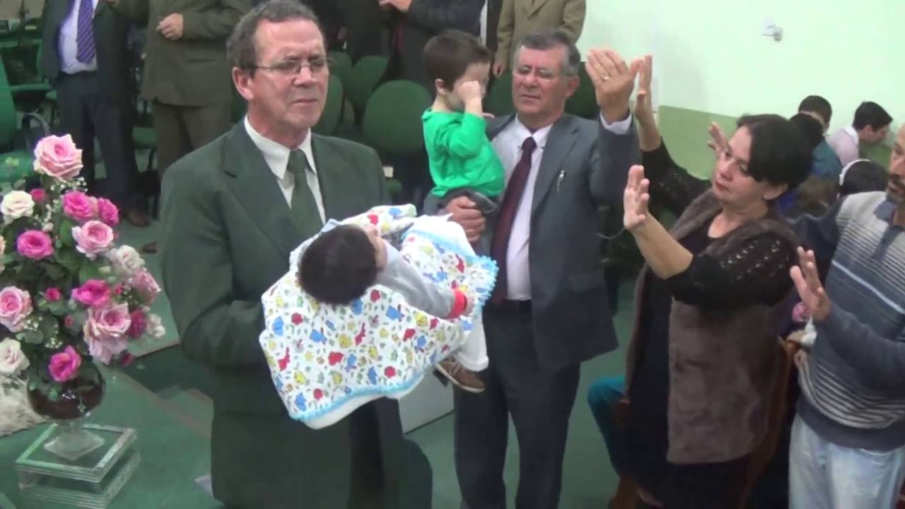 Apresentação  Crianças na Igreja Assembleia de DEUS - Cidade Mineira