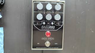 Video thumbnail for Origin Effects '64 Black Panel BassRig // DI & Amp Out sound examples by Charles Bioul