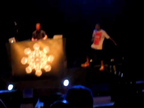 Projota / Chuva de Novembro (Part André Maini)   (Curitiba Master Hall   27112011)