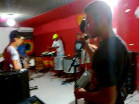 Banda A Revanche Musica Nova (Vaii descer de ralo)